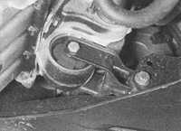  Снятие и установка автоматической коробки передач Peugeot 406